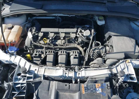 2018 Ford Focus Titanium из США, поврежденный, VIN 1FADP3N21JL249695